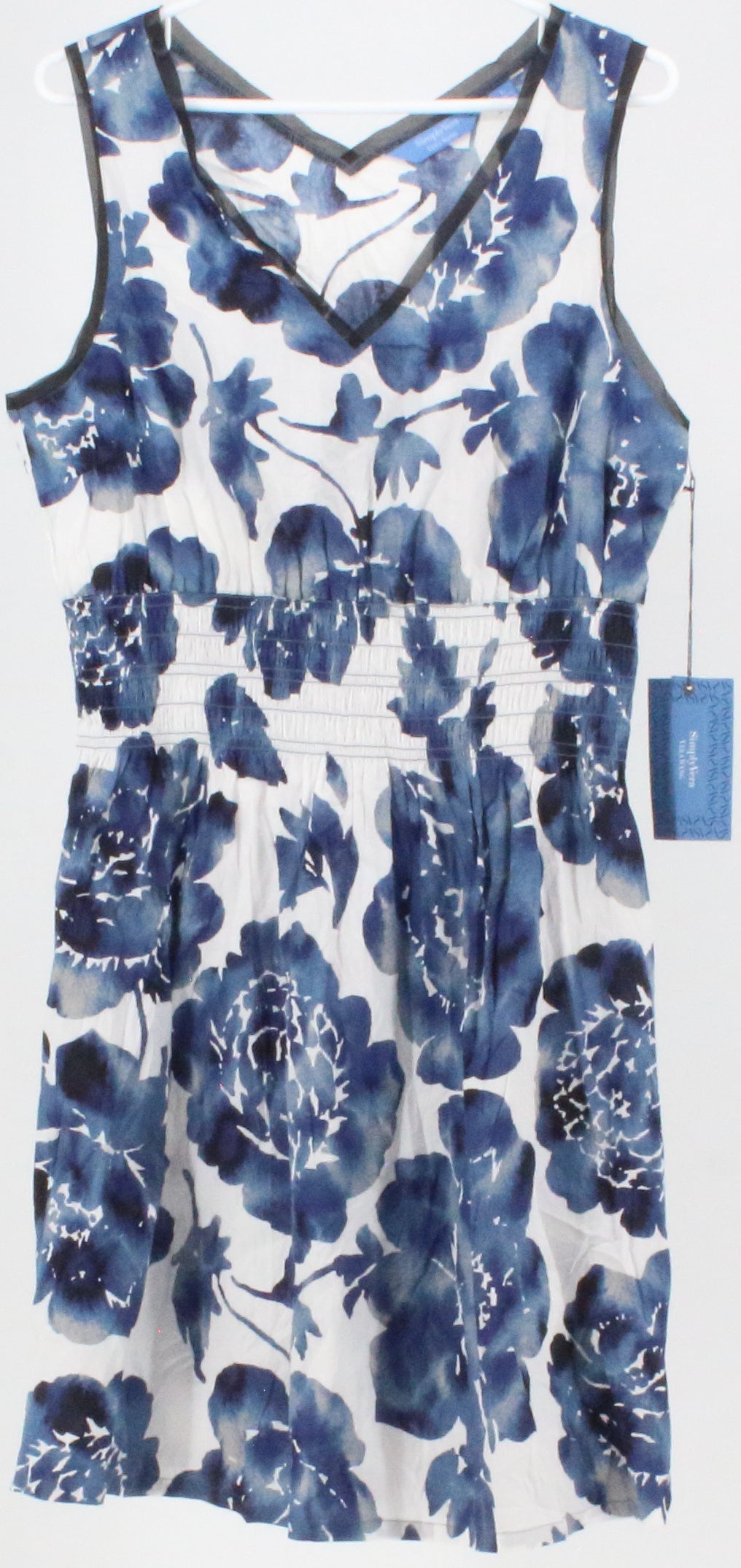 Simply Vera Vera Wang Blue Flower Print V Neck Dress