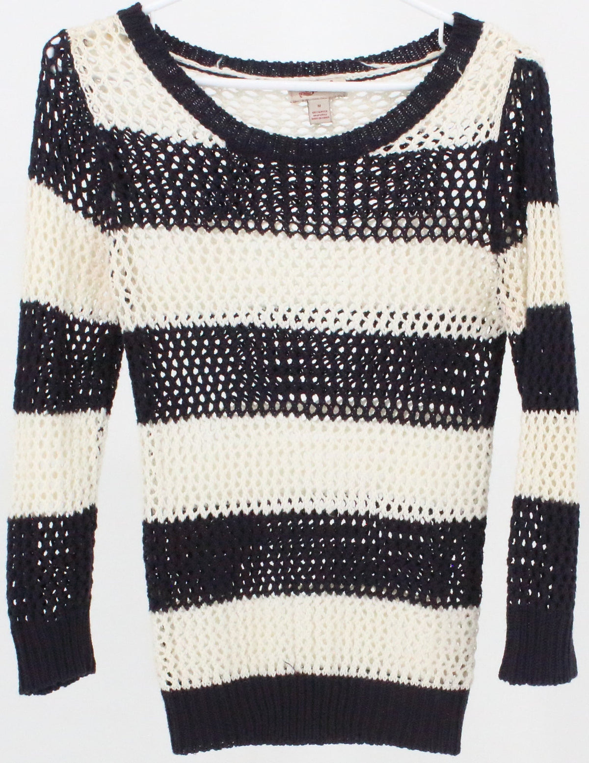 Arizona Jean Co. Navy Blue and Off White Long Sleeve Crochet Top