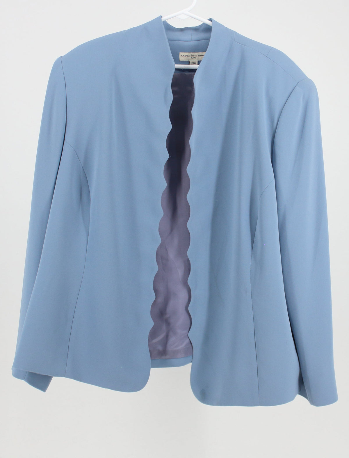 Amanda Smith Woman sky blue long sleeve blazer