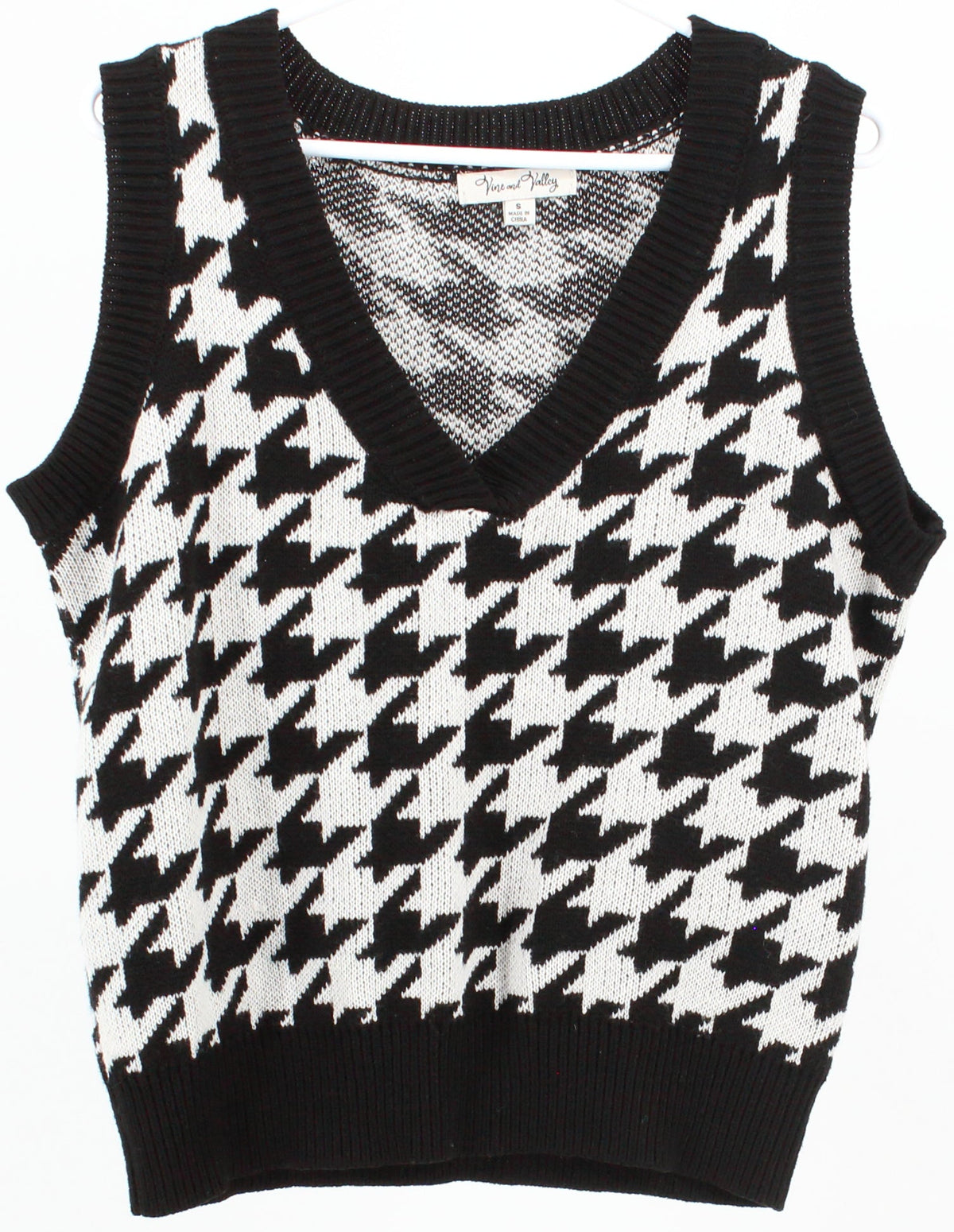 Vine and Valley Black and White Pied-de-Poule Knit Vest