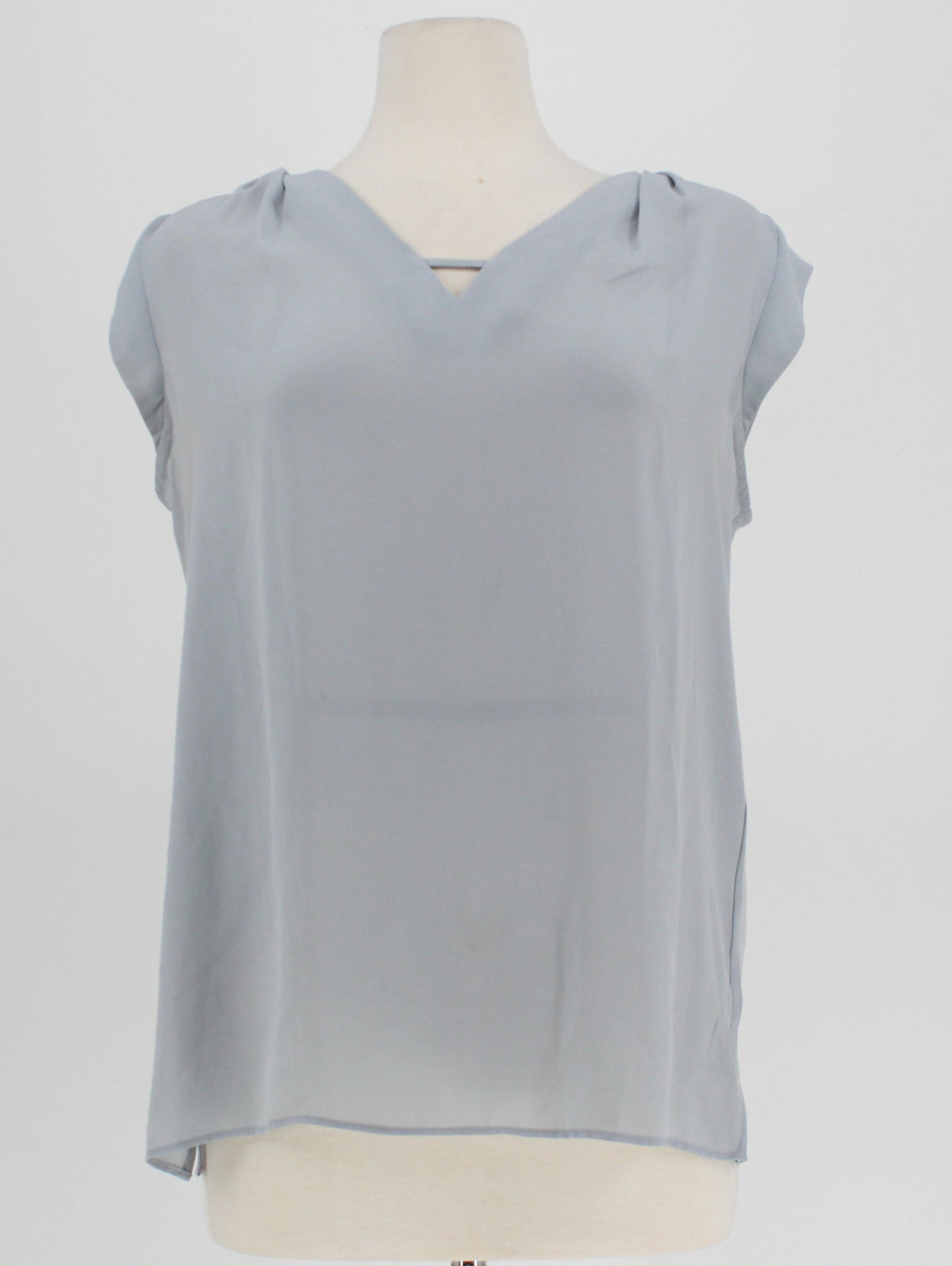 Banana Republic V-neck Sleeveless Blouse