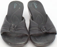 Load image into Gallery viewer, Clarks Black Sandals
