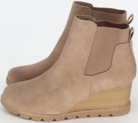 Load image into Gallery viewer, Universal Thread Taupe Wedge Heel Boots
